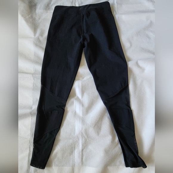 TNA leggings Size Large - Picture 2 of 9